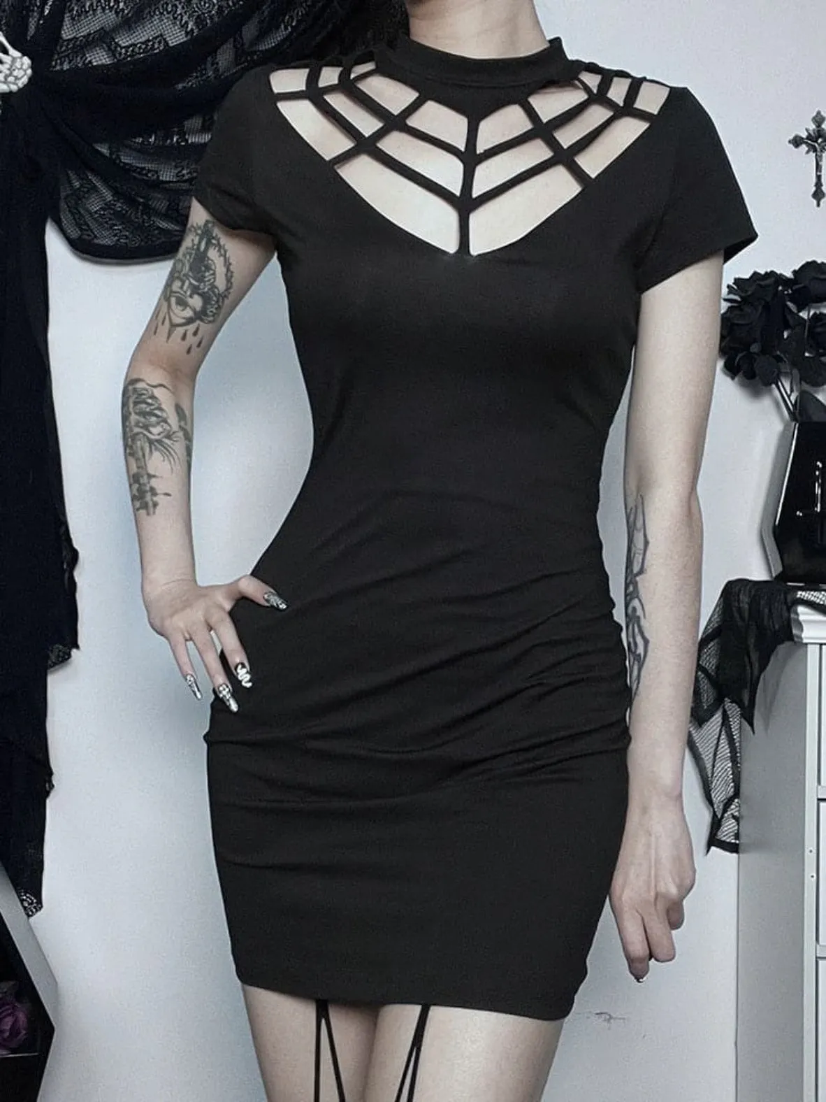 Spider Web Collar Drss